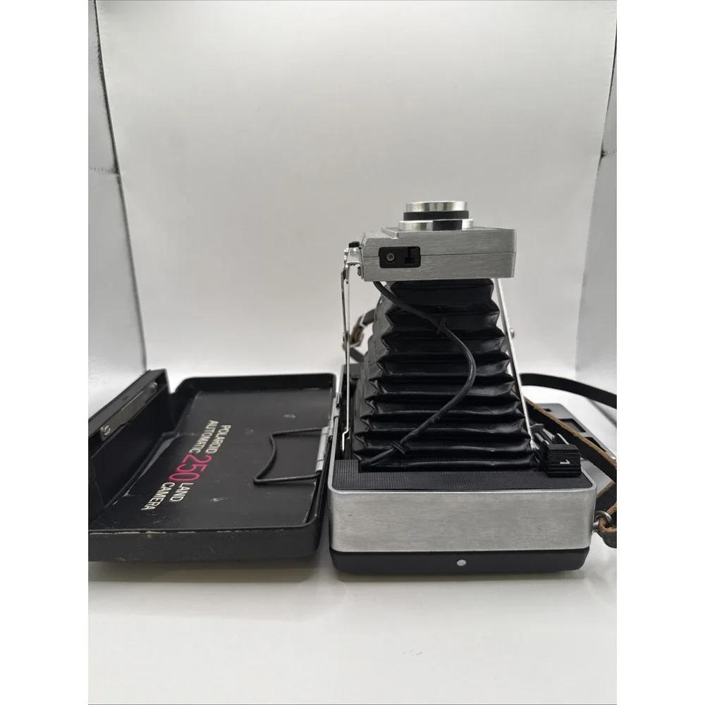 Vintage 1960s Polaroid Automatic 250 Land Camera With Case And Manuals